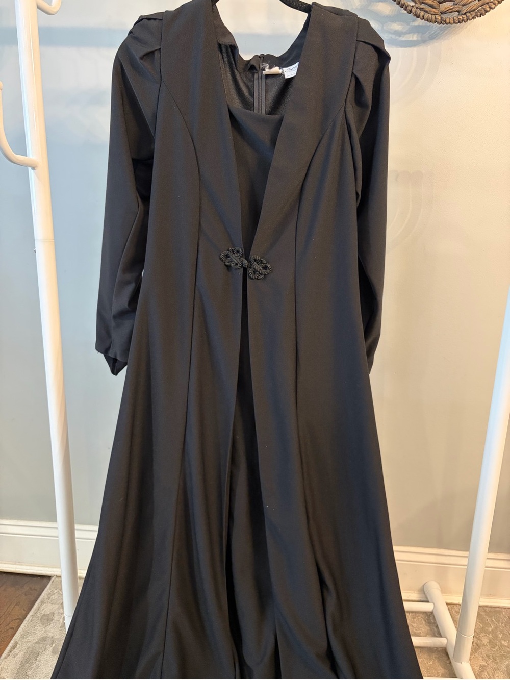 Southeastern Performance Black Crepe Long Sleeve Maxi Dress Sz S